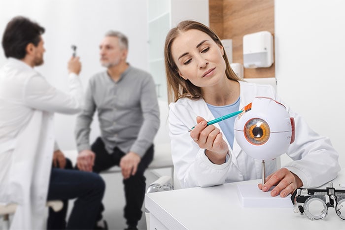 clínica-para-enfermedades-oculares