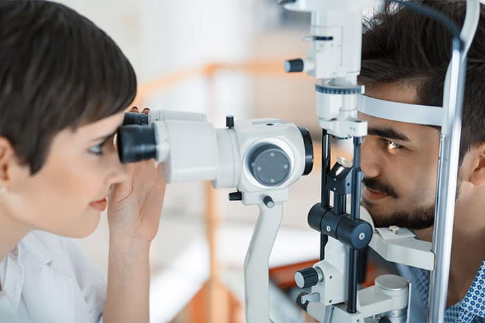 clínica de oftalmología especializada en retina