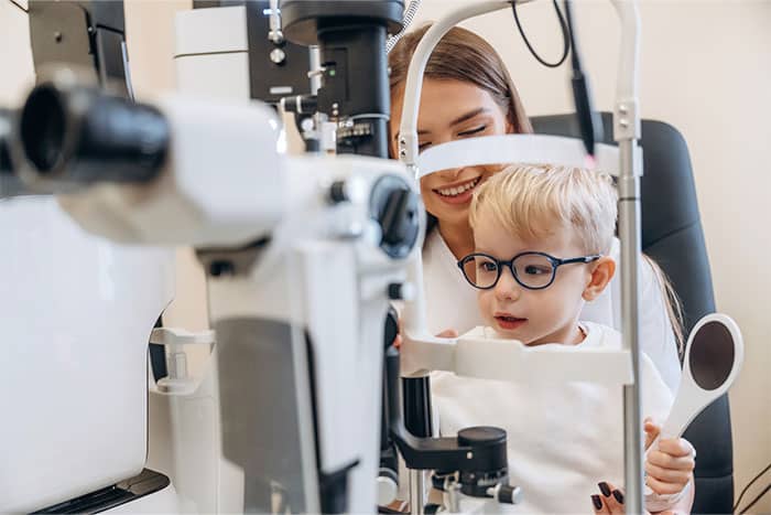 atención-en-oftalmología-pediátrica-San-Isidro
